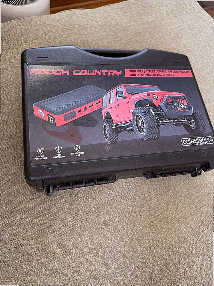 Rough Country 18kAh Portable Jumper Starter and Air Compressor, 1000A Peak